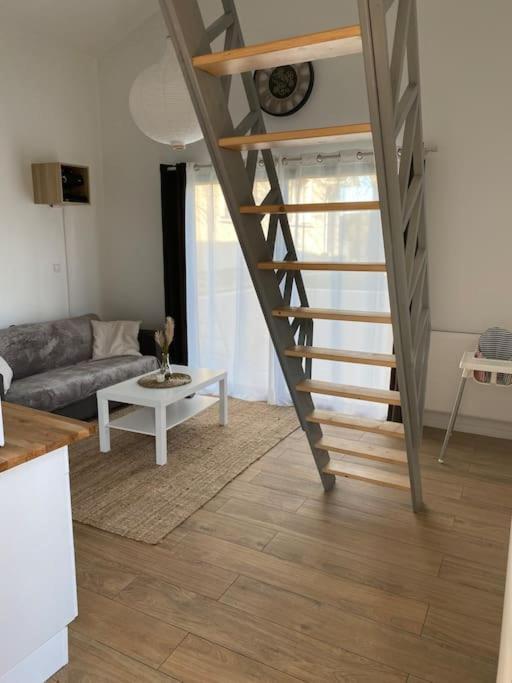 Logement Avec Mezzanine Tremblay-en-France Екстериор снимка