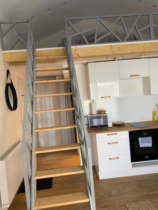 Logement Avec Mezzanine Tremblay-en-France Екстериор снимка